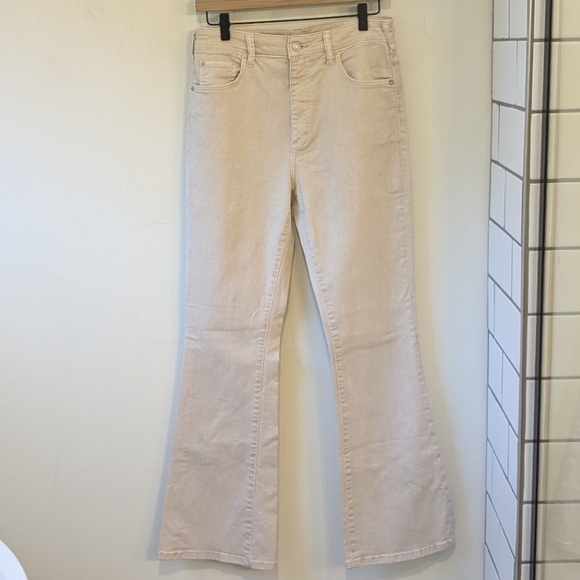 Anthropologie Pilcro Women's The Icon Flare Leg Cream White Jeans Size 29 - Picture 2 of 10